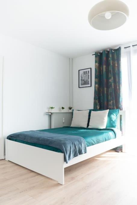 Le Citadin-T1-28M2-Pte Paris M7 Apartman Le Kremlin-Bicêtre Kültér fotó