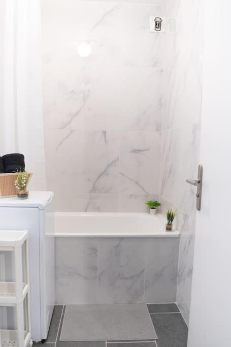 Le Citadin-T1-28M2-Pte Paris M7 Apartman Le Kremlin-Bicêtre Kültér fotó