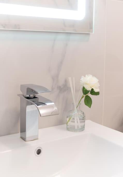 Le Citadin-T1-28M2-Pte Paris M7 Apartman Le Kremlin-Bicêtre Kültér fotó